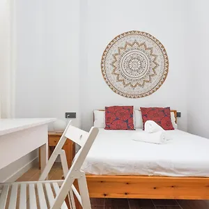 Oasis In The Heart Of - 2 Bedroom With Free Parking Sevilla